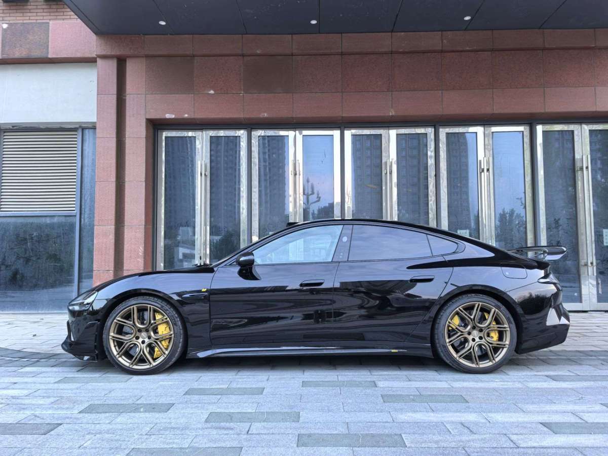 MI SU7 Ultra 2025 car image #4