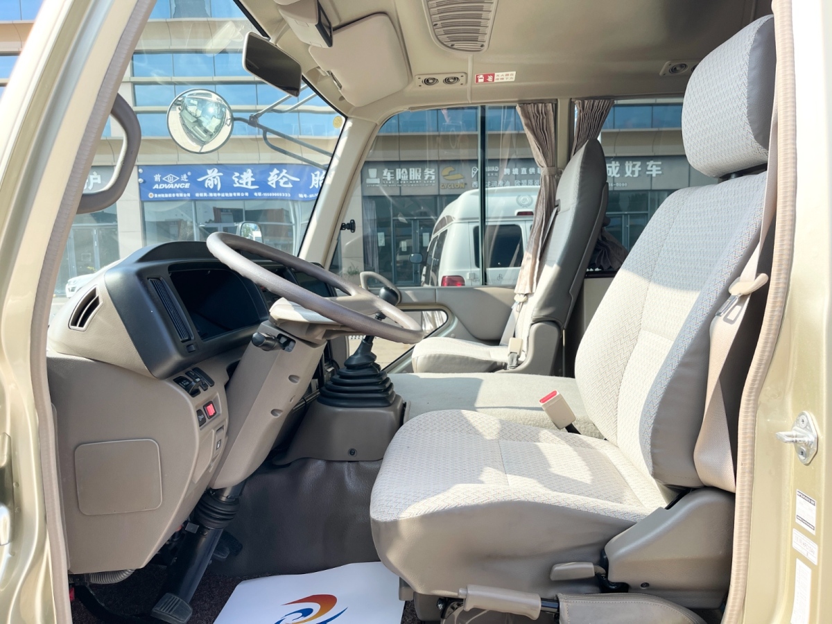 Toyota Coaster 2018 #4 Toyota Coaster 2018 imagen de coche #4