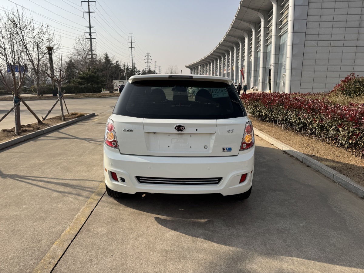BYD e6 2016 #4 BYD e6 2016 car image #4
