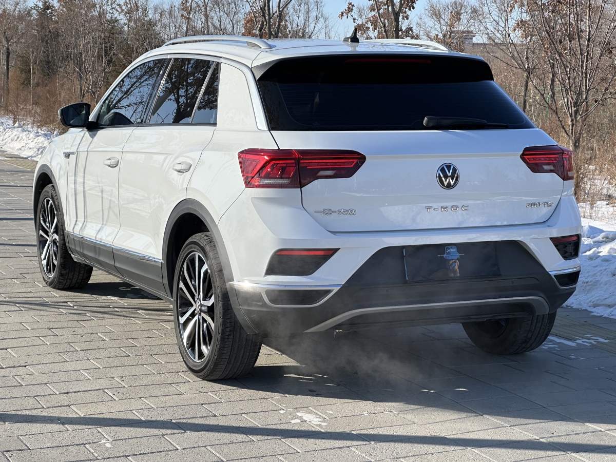 Volkswagen T-Roc 2021 car image #4