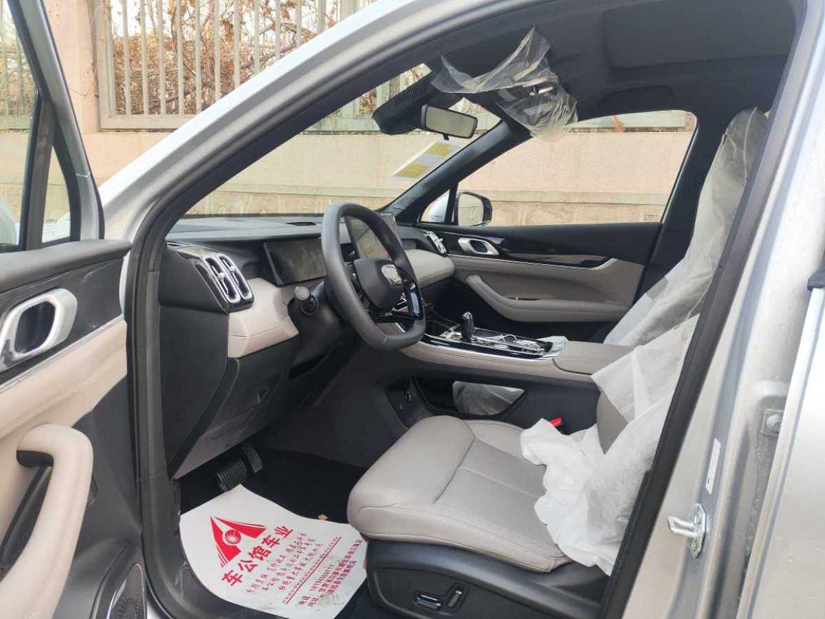 GEELY Boyue L 2025 car image #4