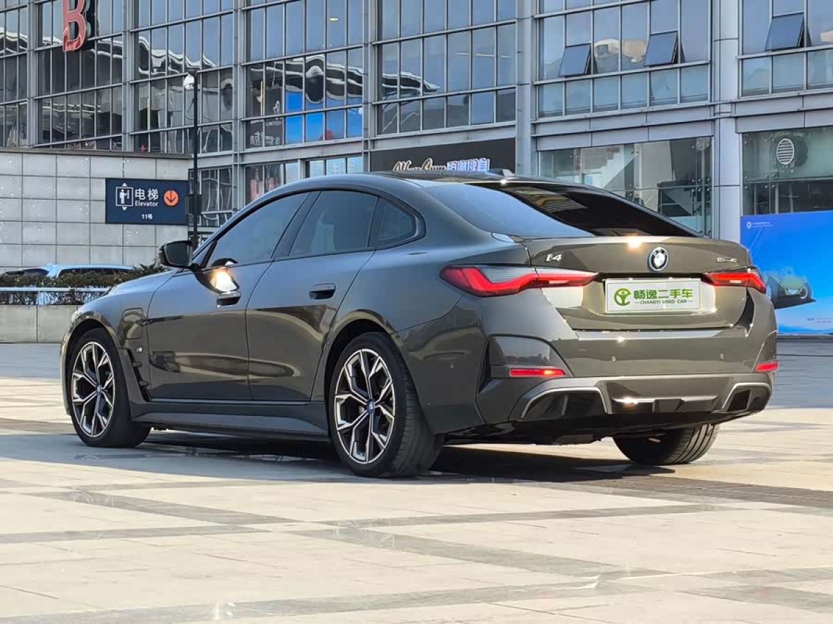 BMW i4 2022 #4 BMW i4 2022 car image #4