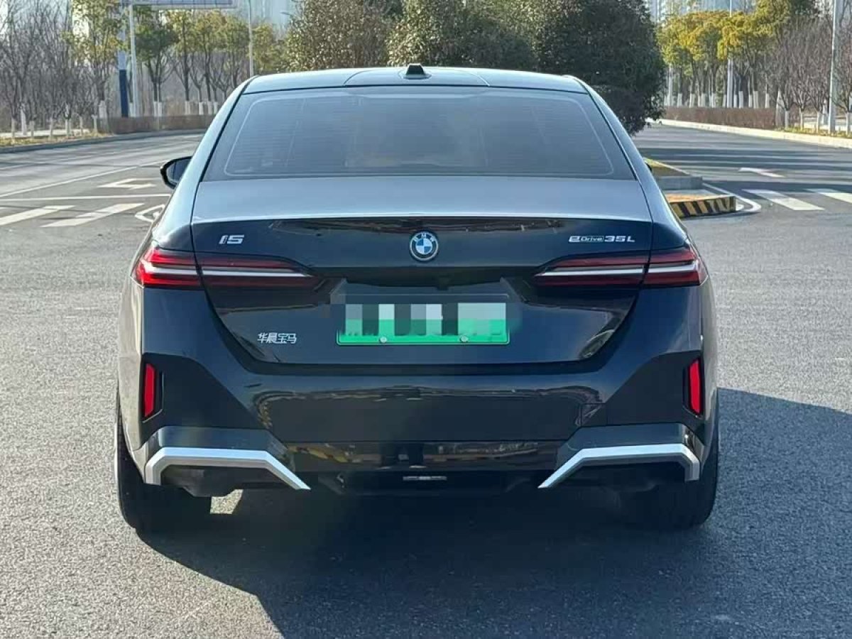 BMW i5 2024 car image #4