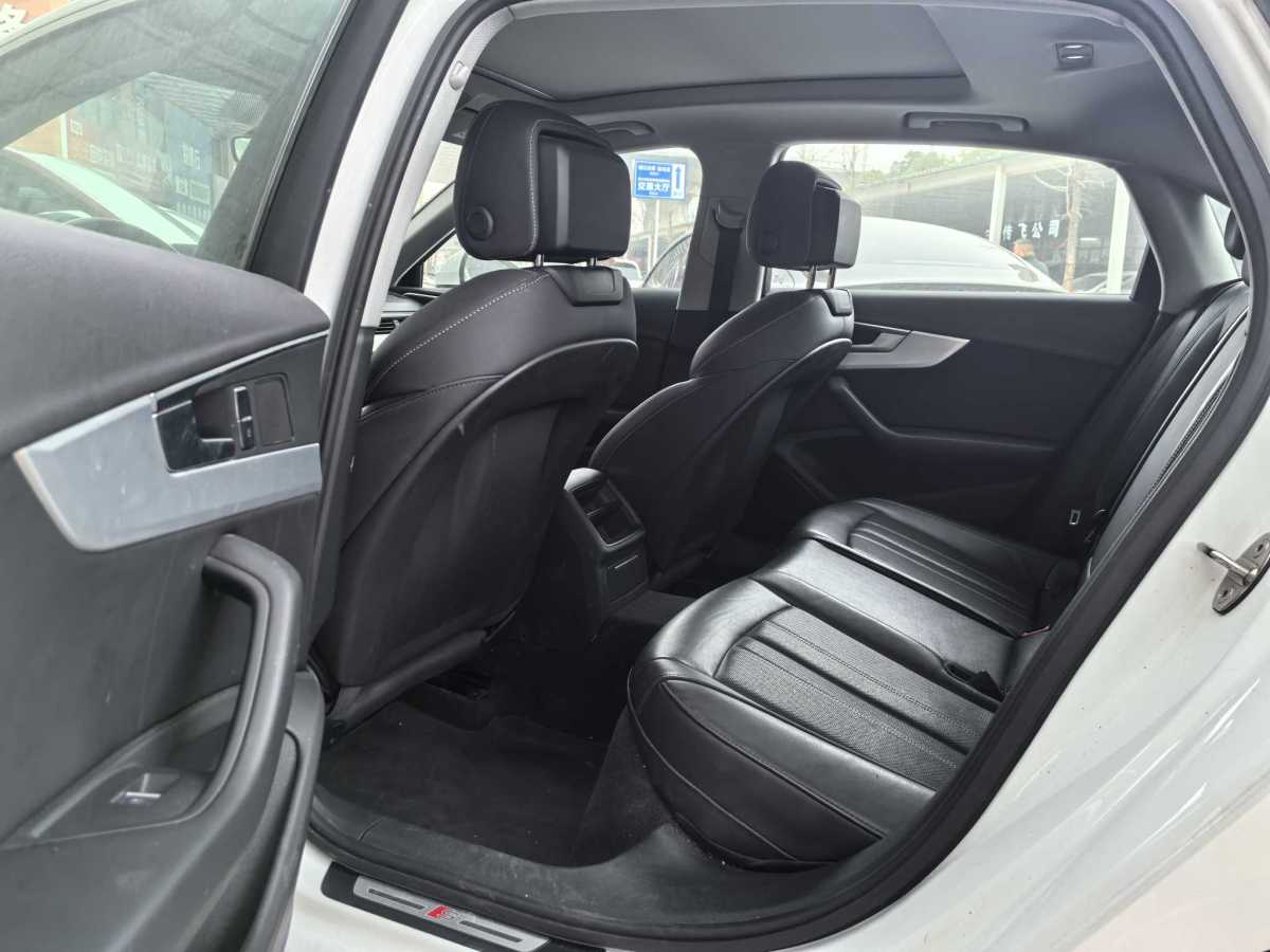 Audi A4L 2023 car image #4
