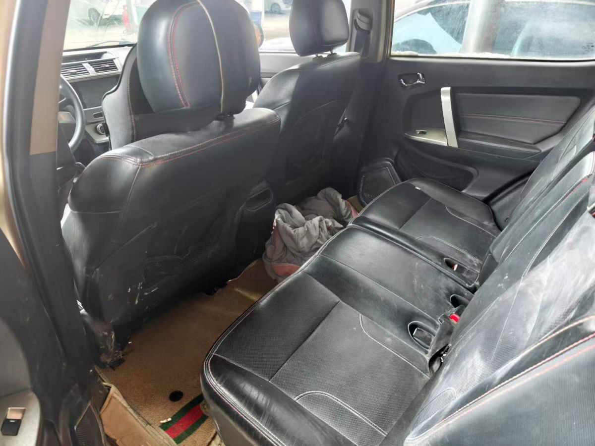 GEELY 2015 car image #4