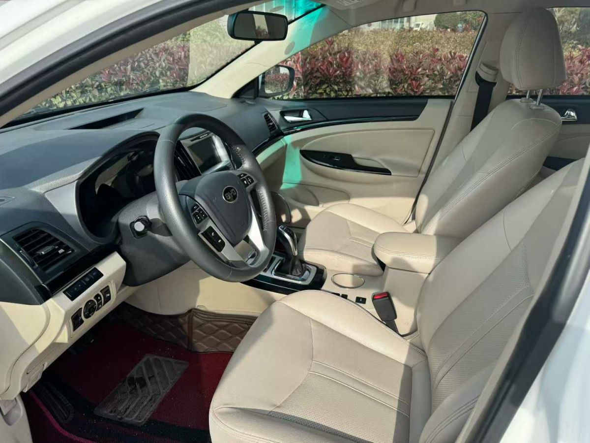 BYD e5 2018 #4 BYD e5 2018 car image #4