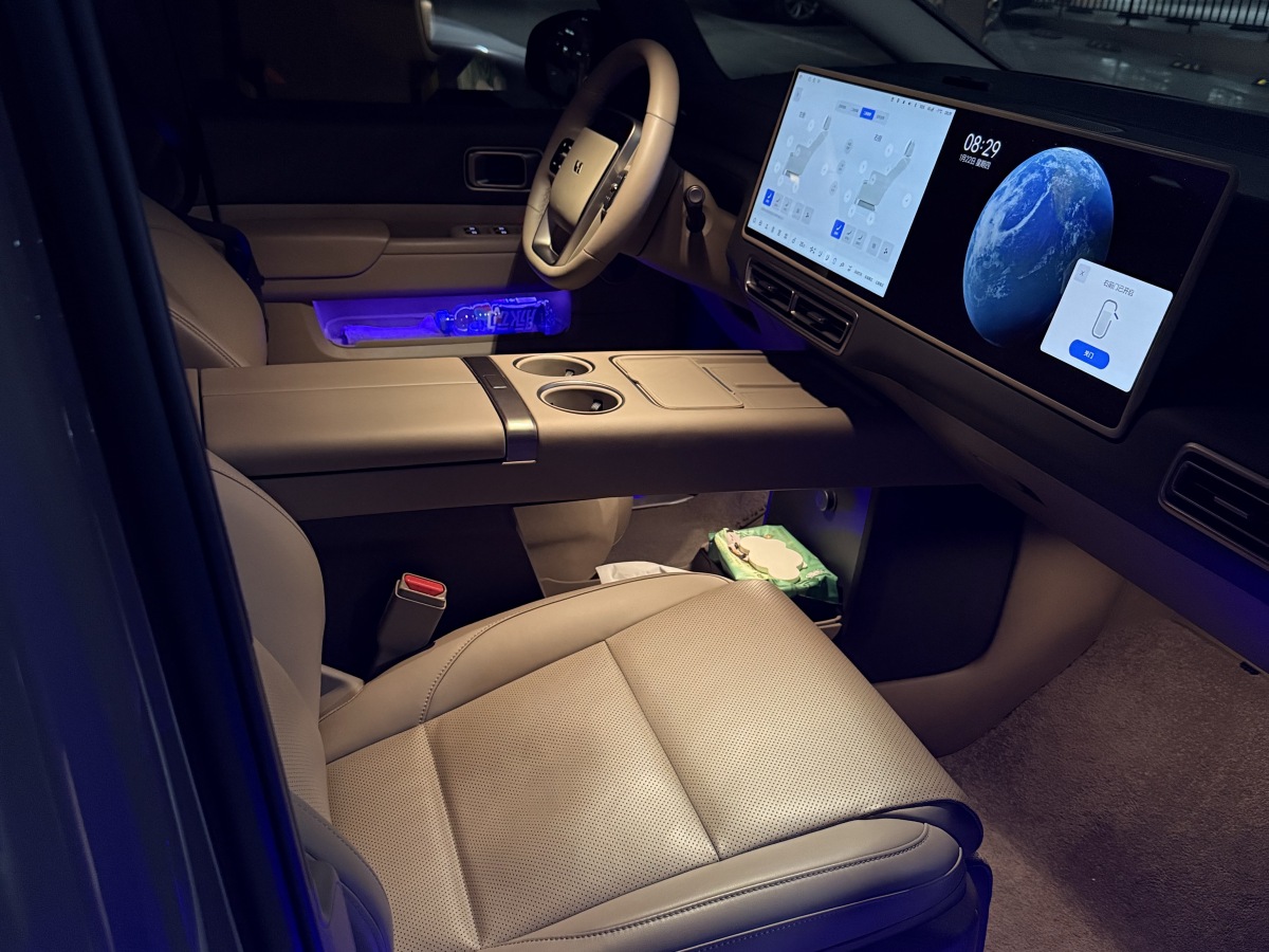 理想汽车 理想MEGA 2025 汽车图片 #4