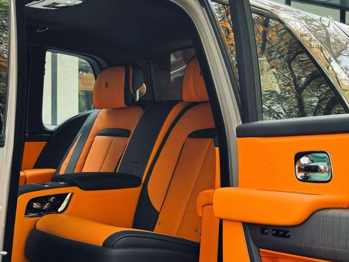 Rolls-Royce Cullinan car image #4