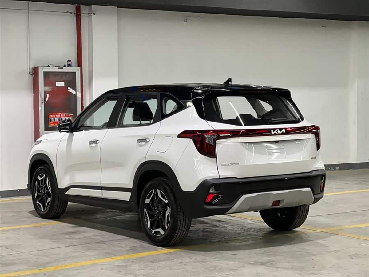Kia Seltos 2025 car image #4