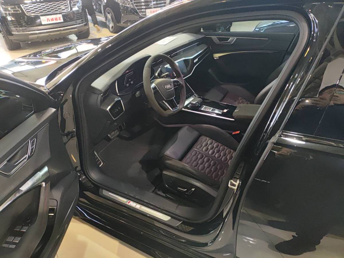 Audi RS 6 2023 immagine di auto #4