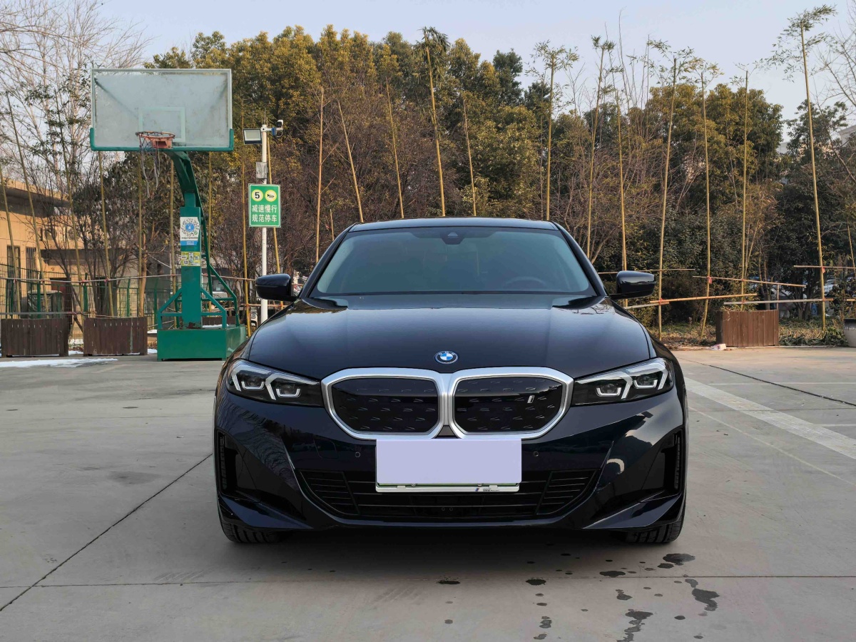 BMW i3 2023 car image #4