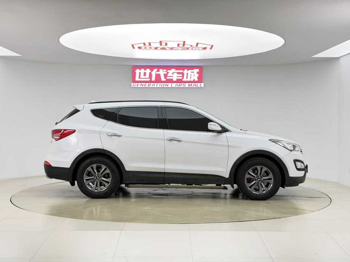 Hyundai Santa Fe 2015 #4 Hyundai Santa Fe 2015 car image #4