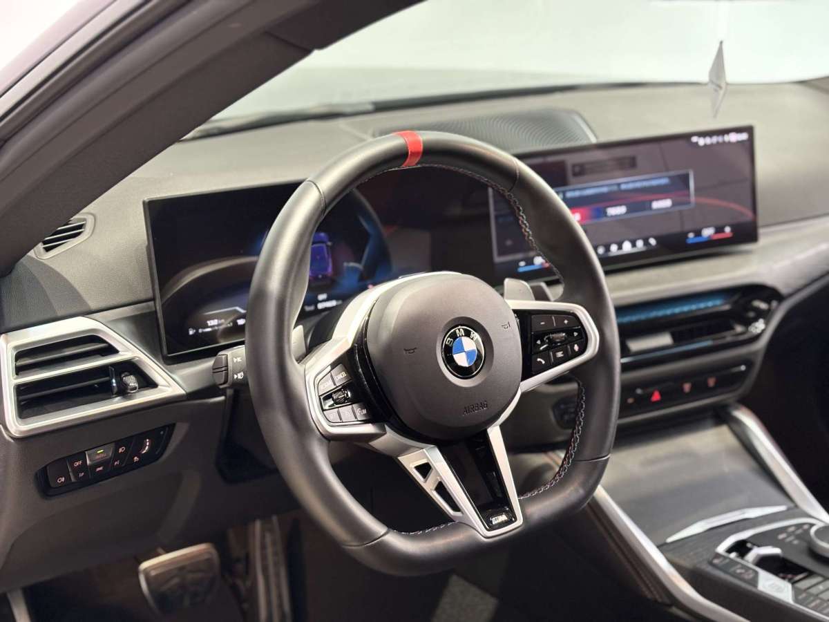 BMW M240i 2025 #4 BMW M240i 2025 car image #4