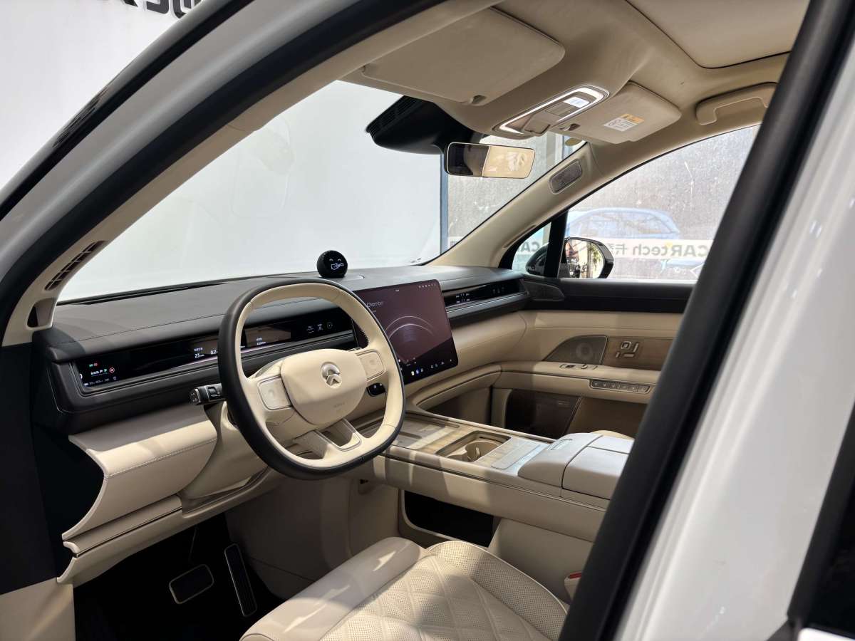 NIO ES8 2025 #4 NIO ES8 2025 car image #4