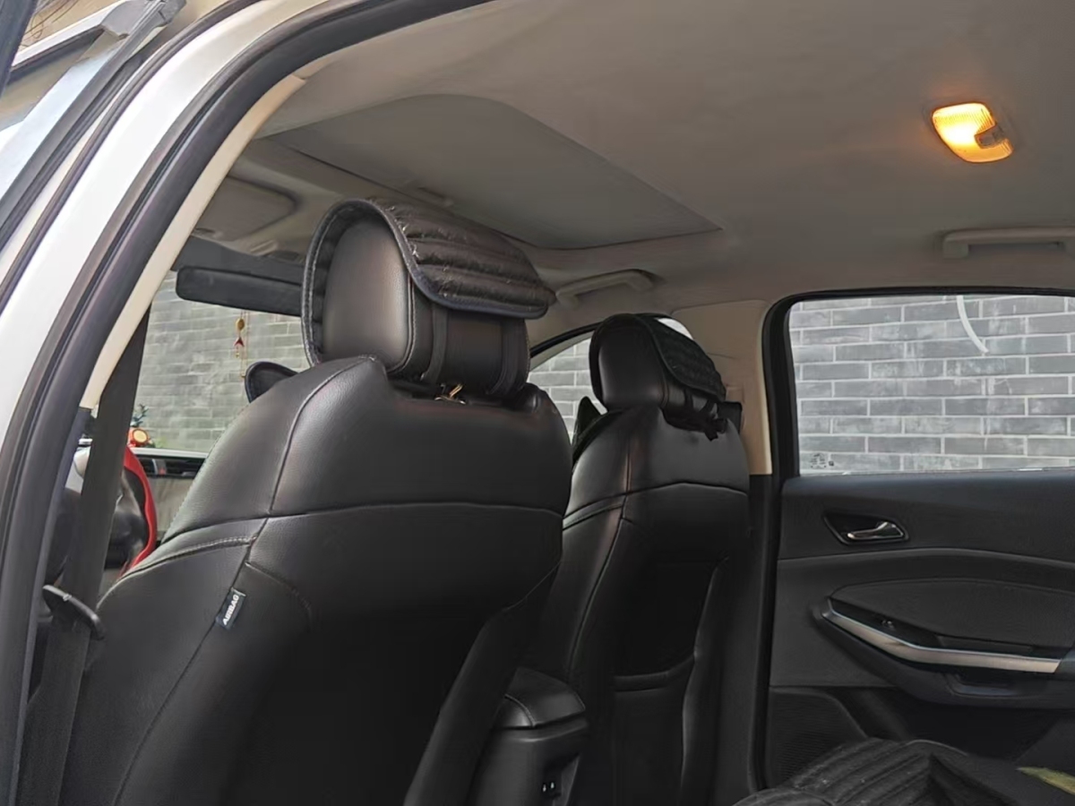 Ford Escort 2015 car image #4