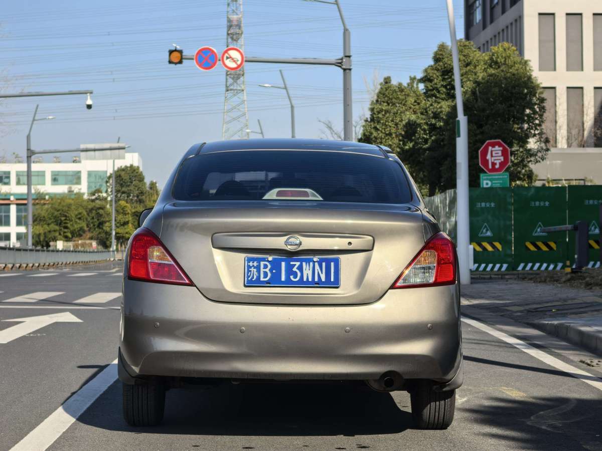 Nissan Sunny 2012 car image #4