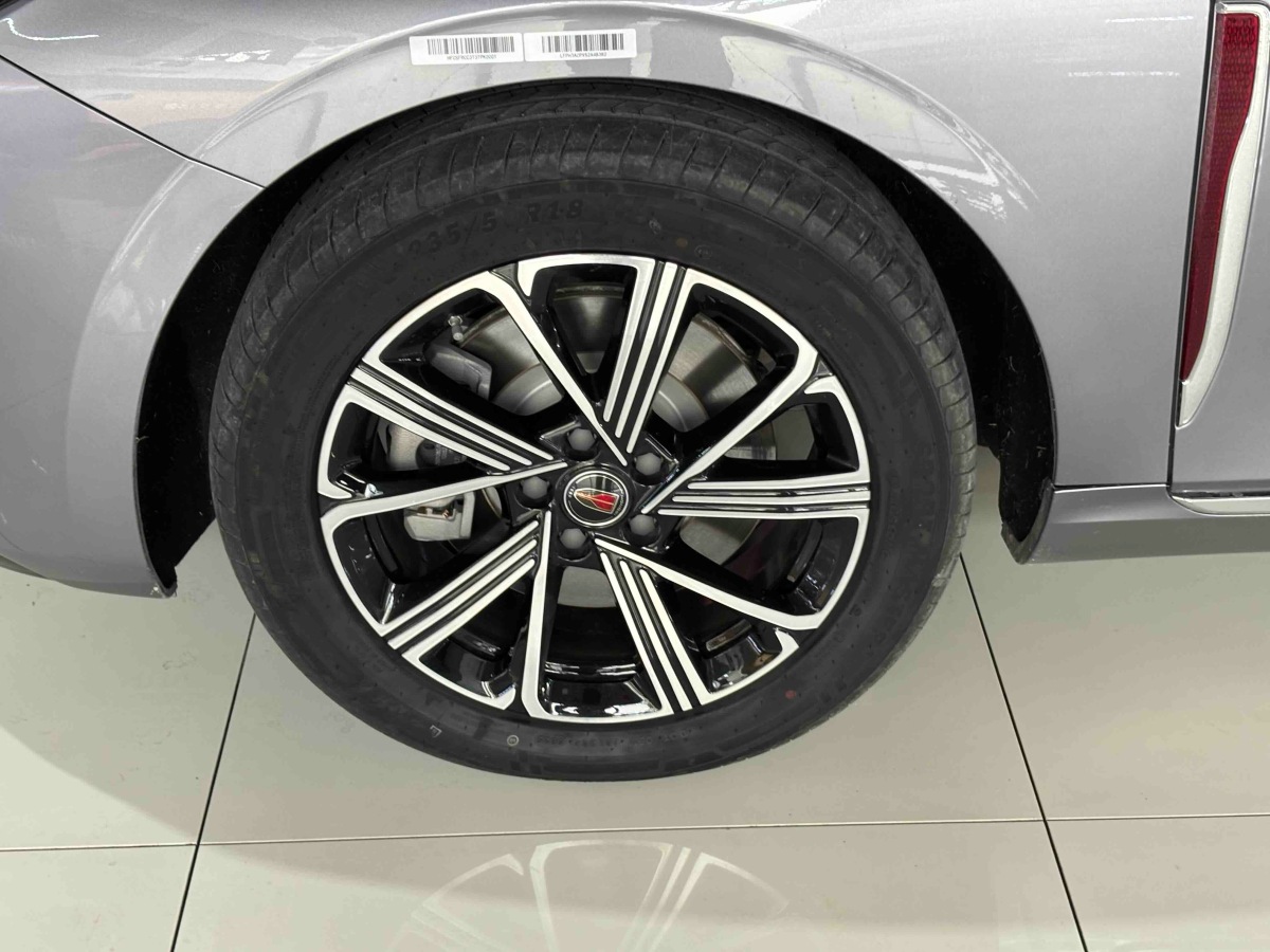 HongQi H5 PHEV 2025 #4 HongQi H5 PHEV 2025 car image #4