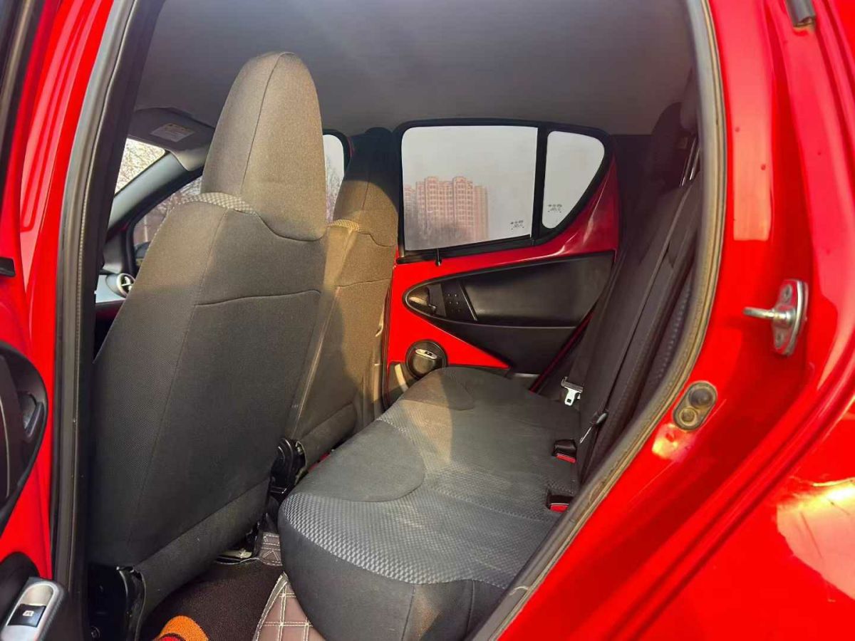 BYD e1 2019 car image #4