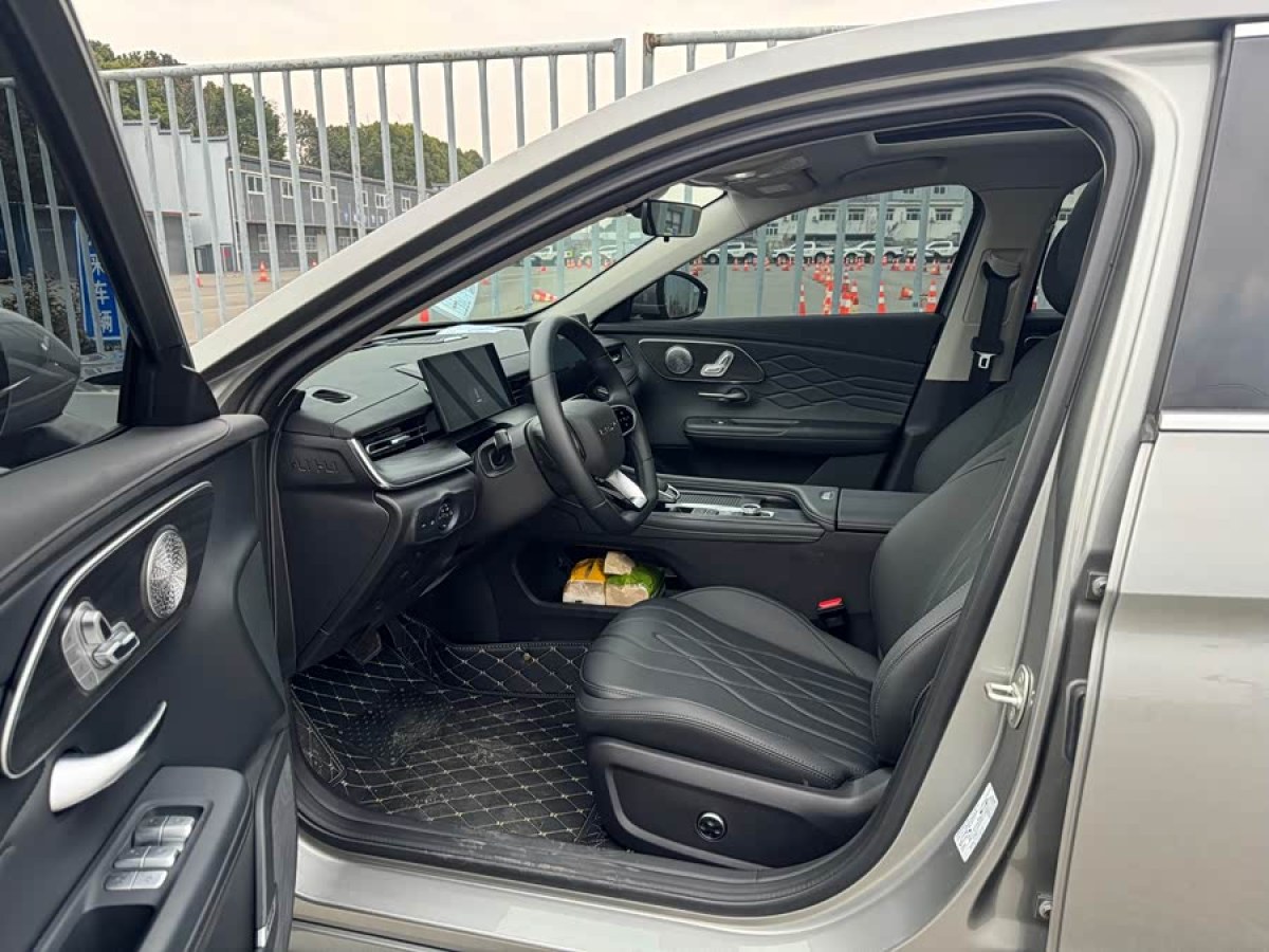 Chery Arrizo 8 Pro 2025 #4 Chery Arrizo 8 Pro 2025 car image #4