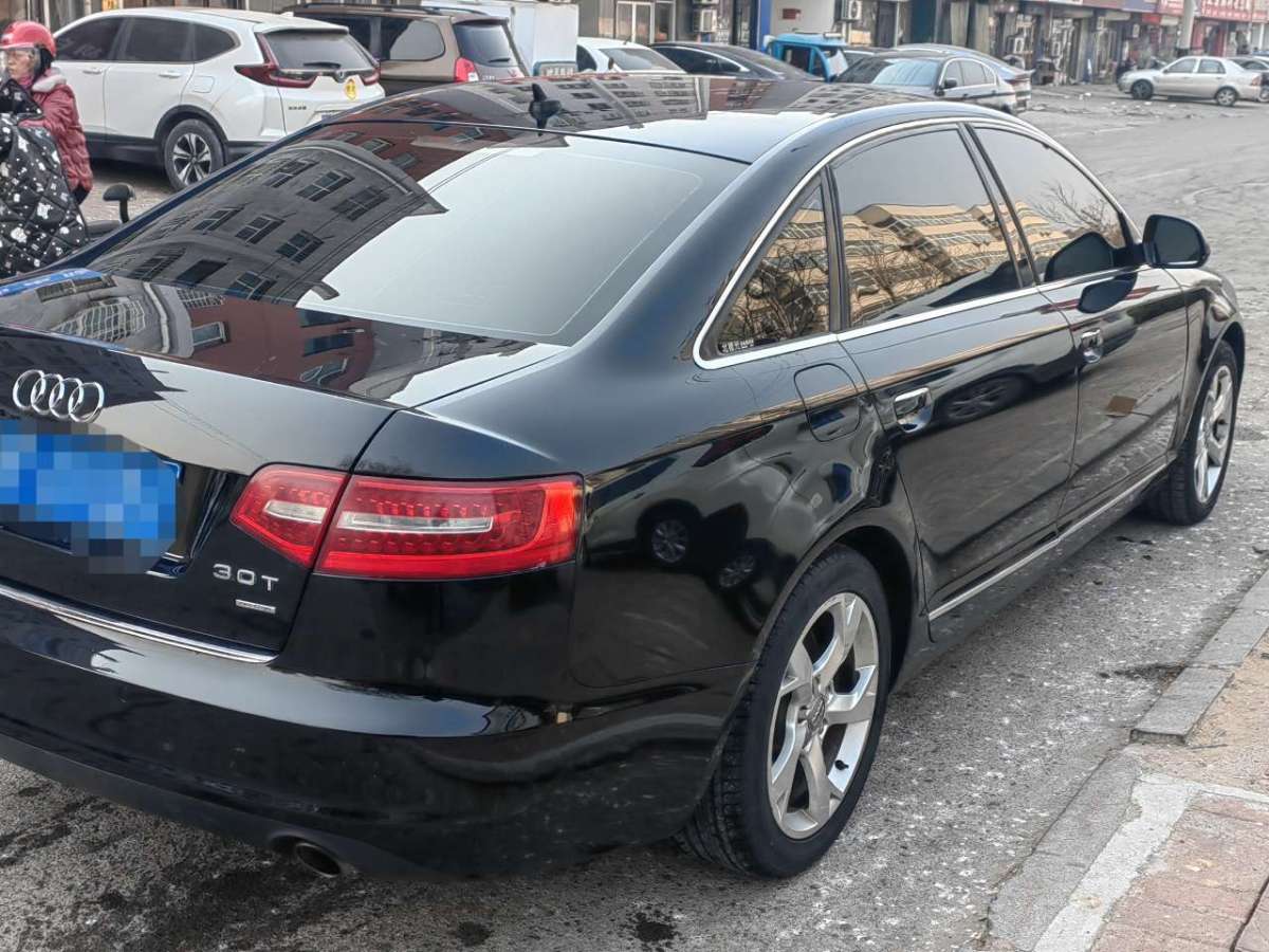 Audi 2010 car image #4