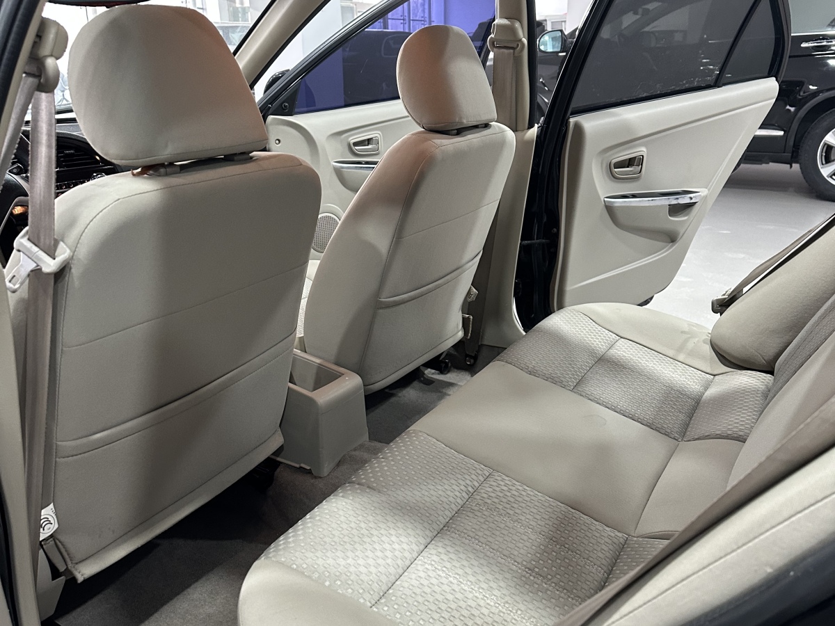 Soueast V3 Lingyue 2014 #4 Soueast V3 Lingyue 2014 car image #4