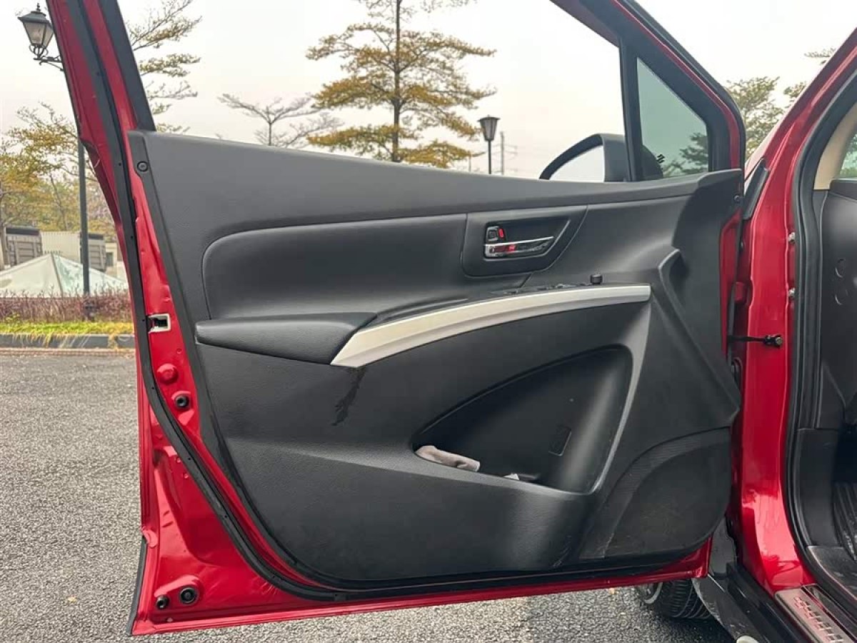 Suzuki S-Cross 2014 صورة سيارة #4