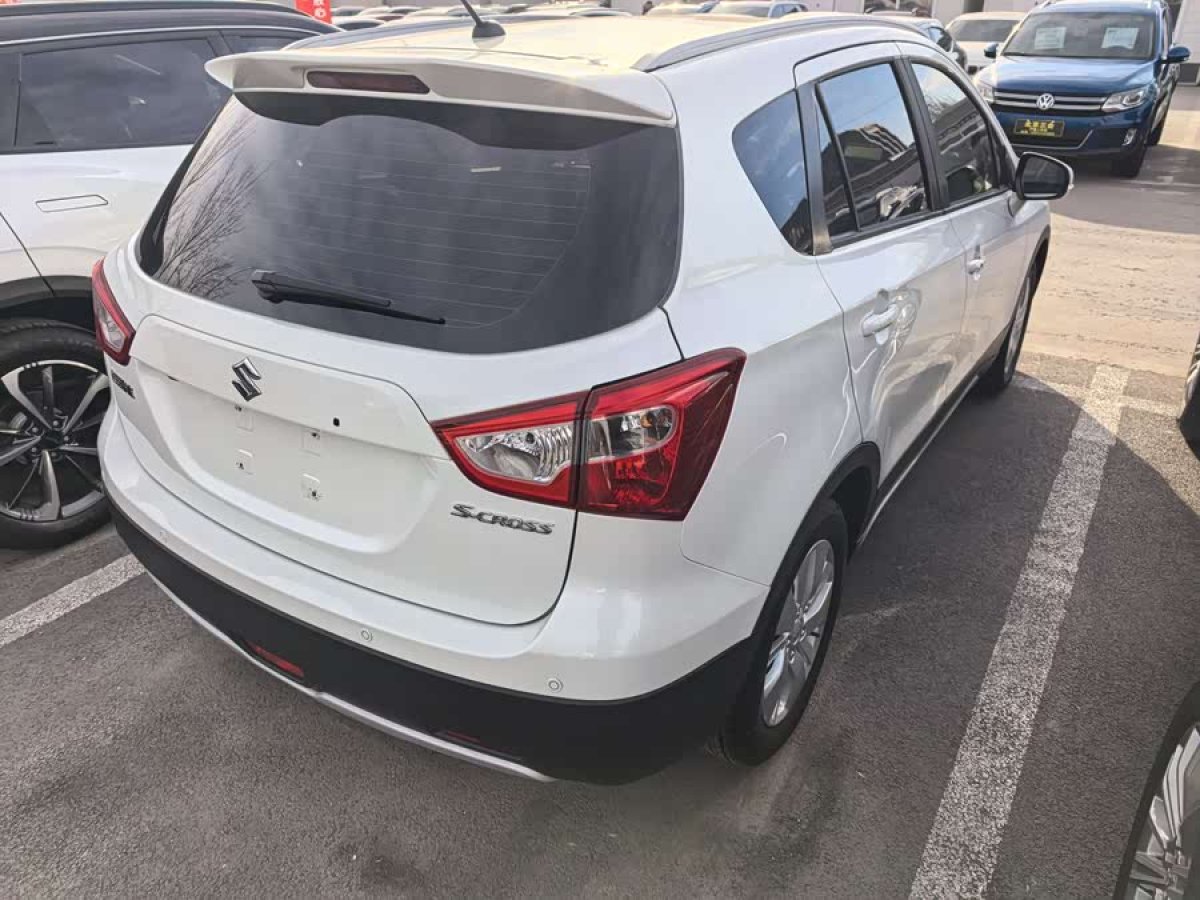 Suzuki S-Cross 2017 صورة سيارة #4