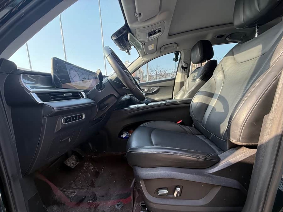 Chery Tiggo 8 PRO New Energy 2023 immagine di auto #4