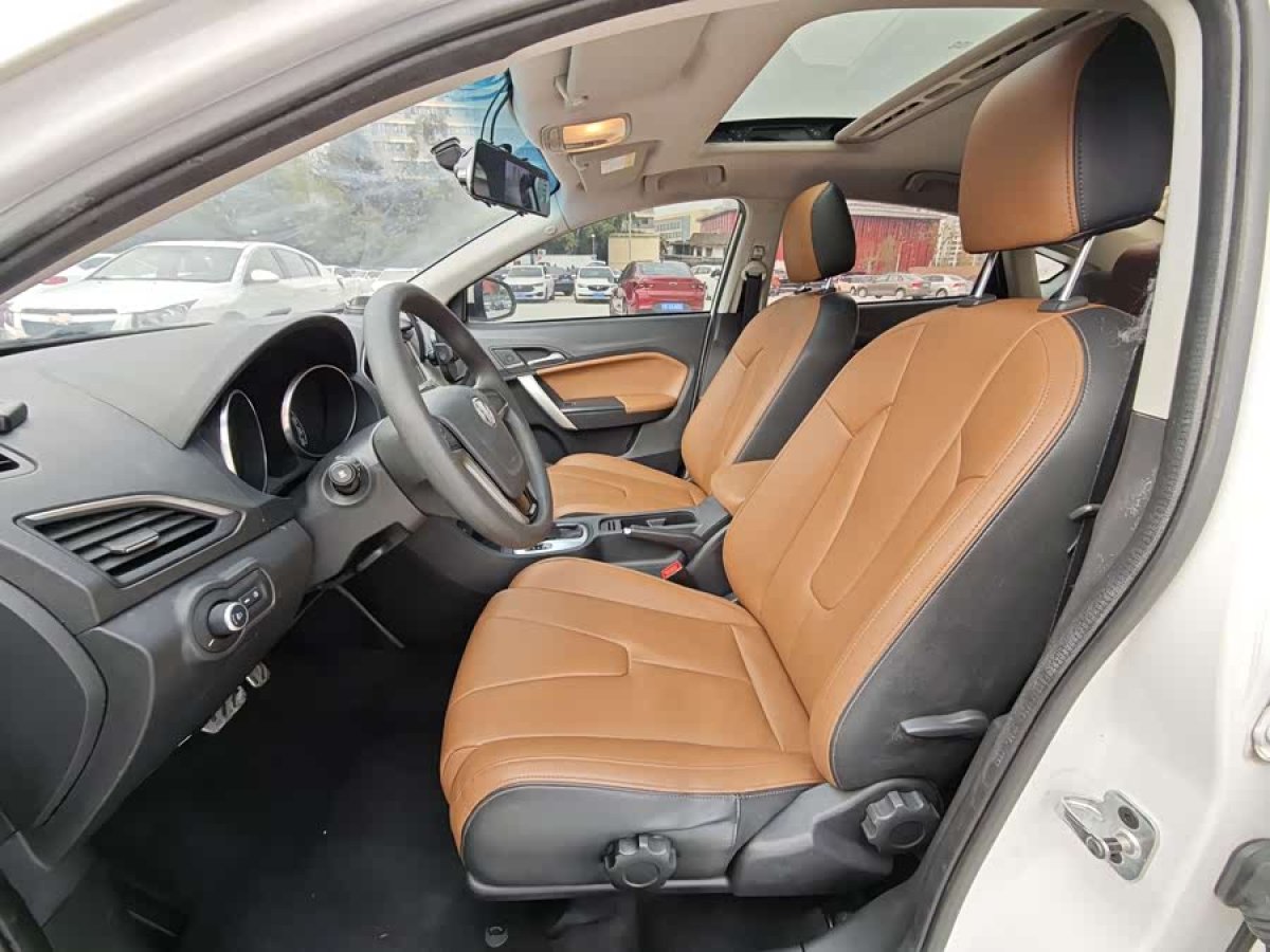 MG GT 2016 car image #4