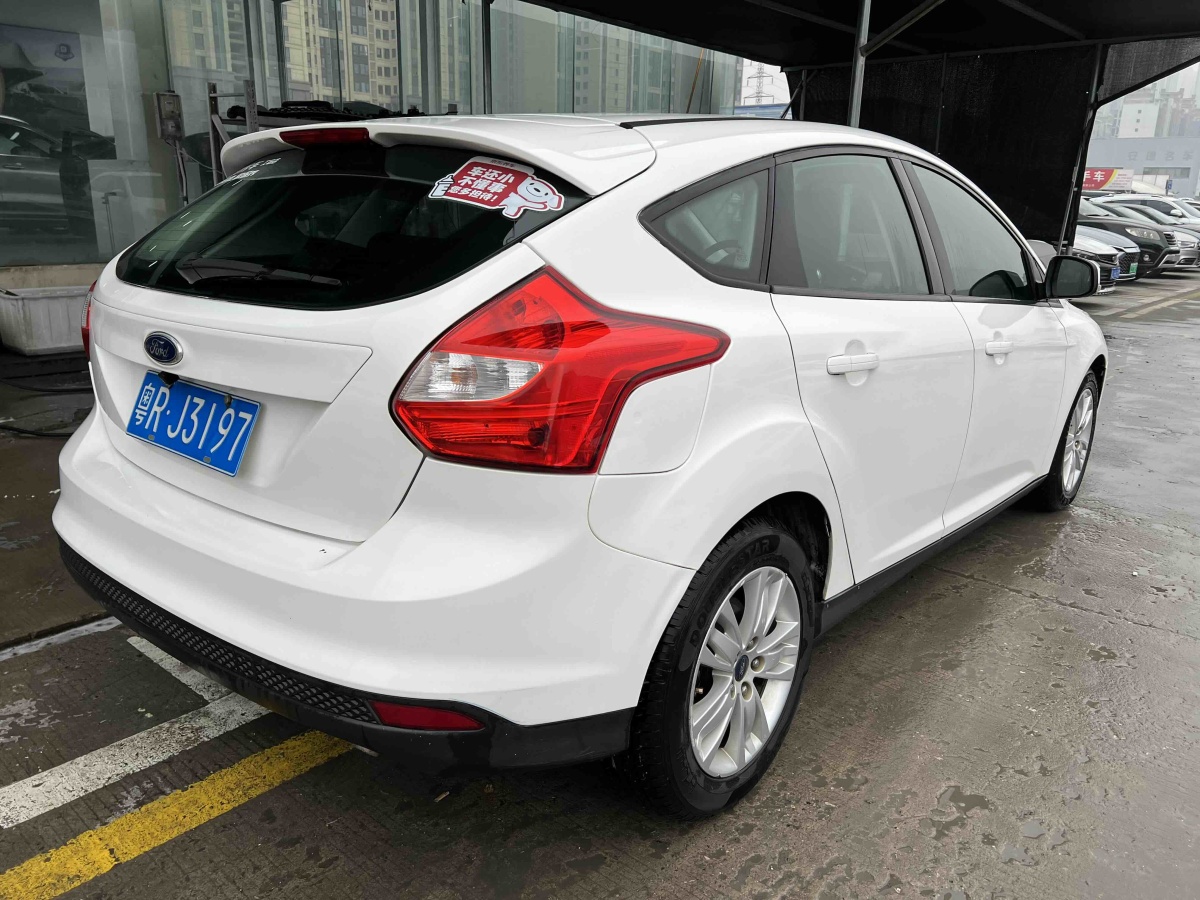 Ford 2015 car image #4