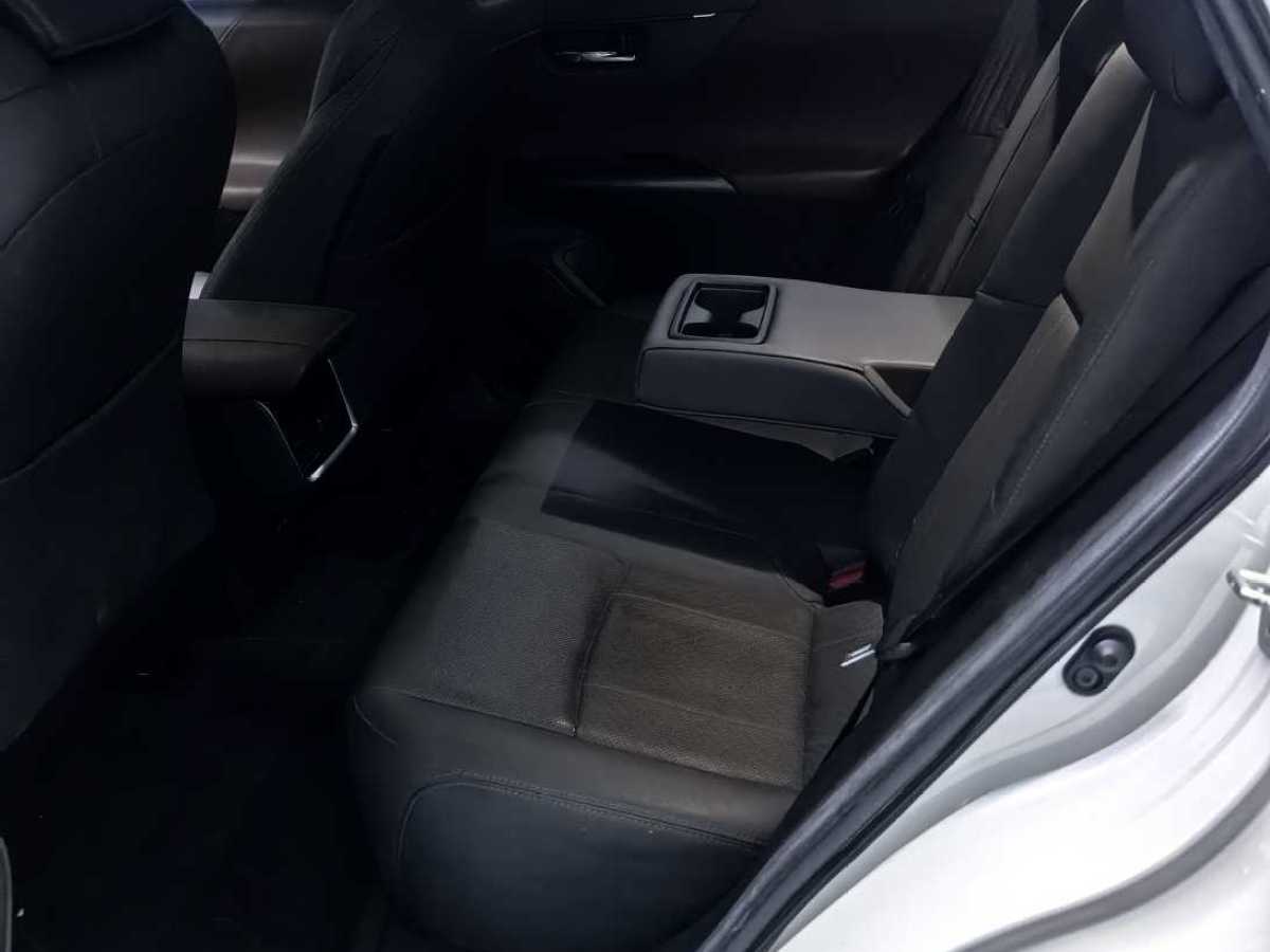 Toyota Harrier 2022 immagine di auto #4