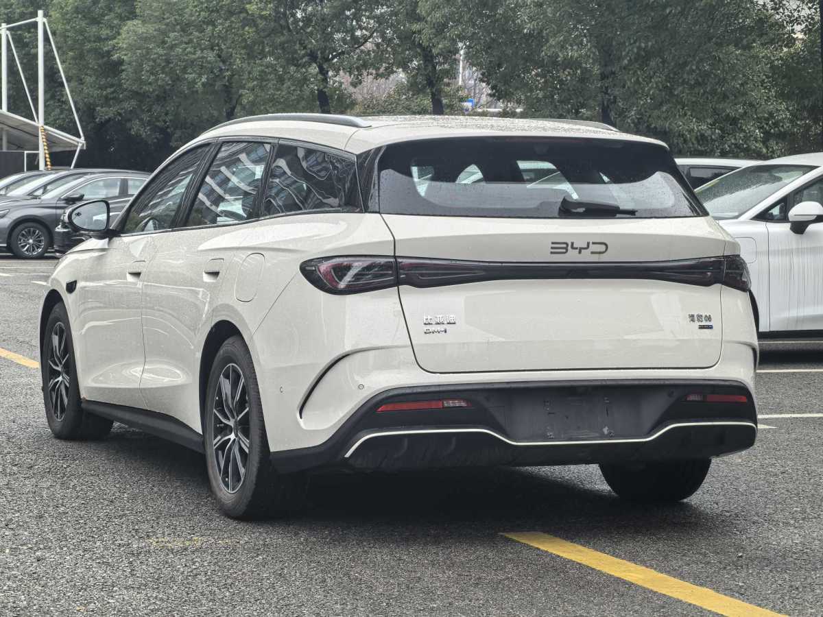 BYD Seal 06 DM-i 2025 immagine di auto #4