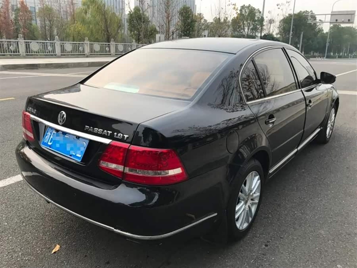 Volkswagen Passat Lingyu 2010 car image #4