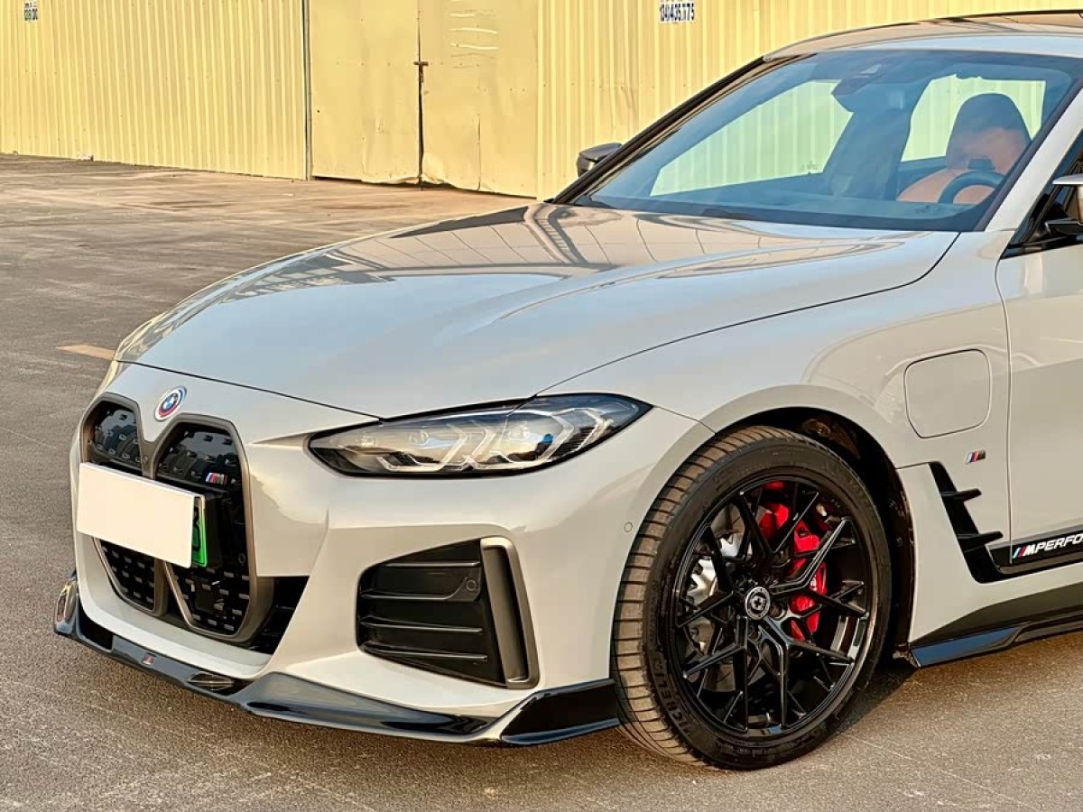 BMW i4 M50 2023 car image #4