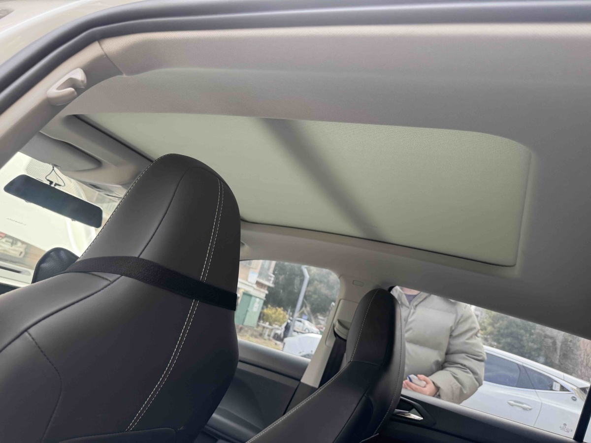 Volkswagen T-Cross 2021 car image #4