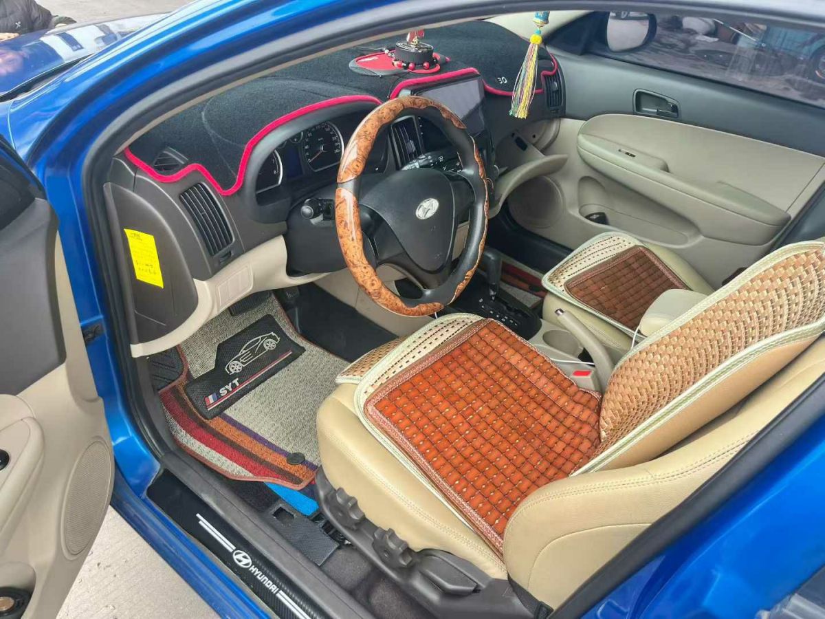 Hyundai i30 2010 #4 Hyundai i30 2010 car image #4