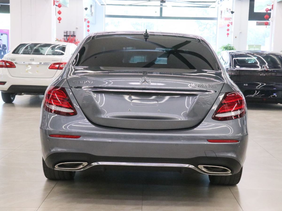 Mercedes-Benz 2019 car image #4