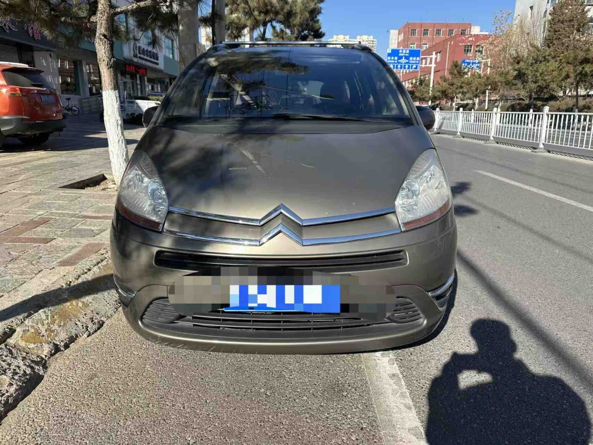 Citroen C4 PICASSO 2010 car image #4