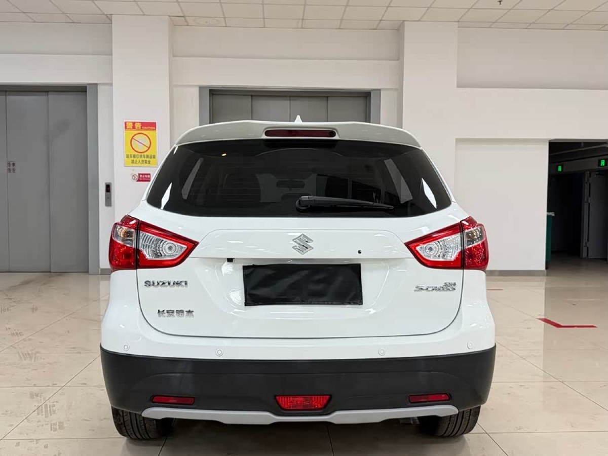 Suzuki S-Cross 2014 صورة سيارة #4