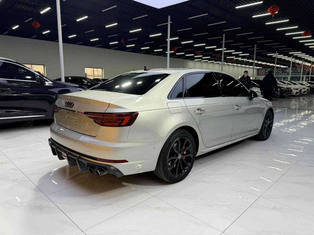 Audi A4L 2019 #4 Audi A4L 2019 car image #4