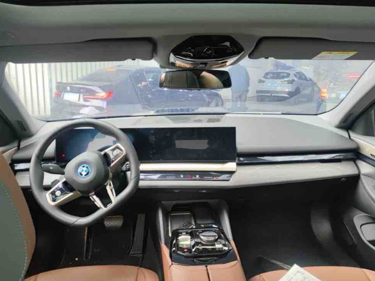BMW i5 2024 #4 BMW i5 2024 car image #4