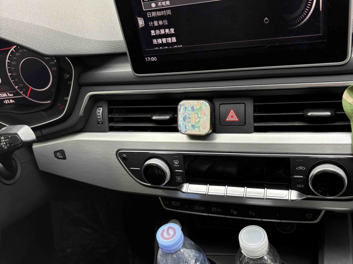 Audi A4L 2019 immagine di auto #4