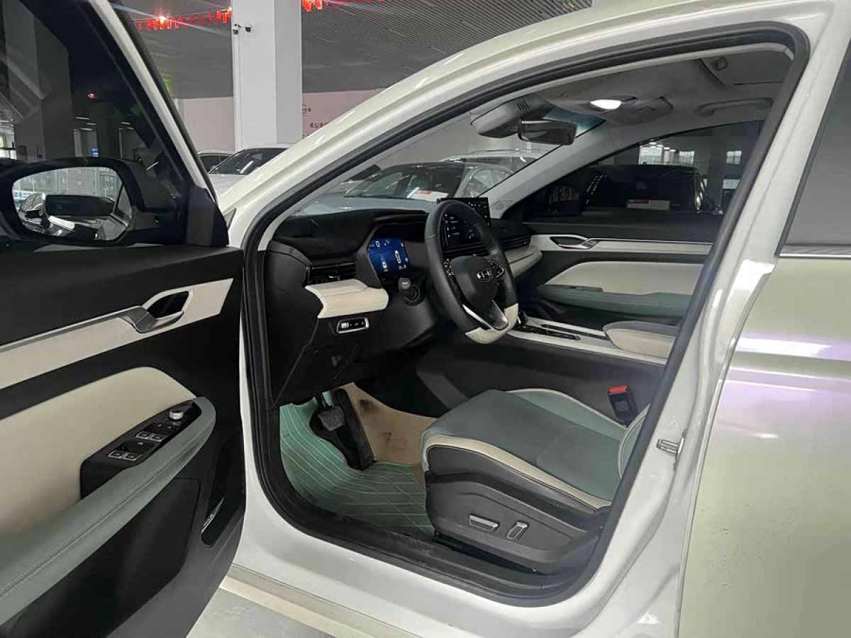 GEELY 2022 #4 GEELY 2022 car image #4