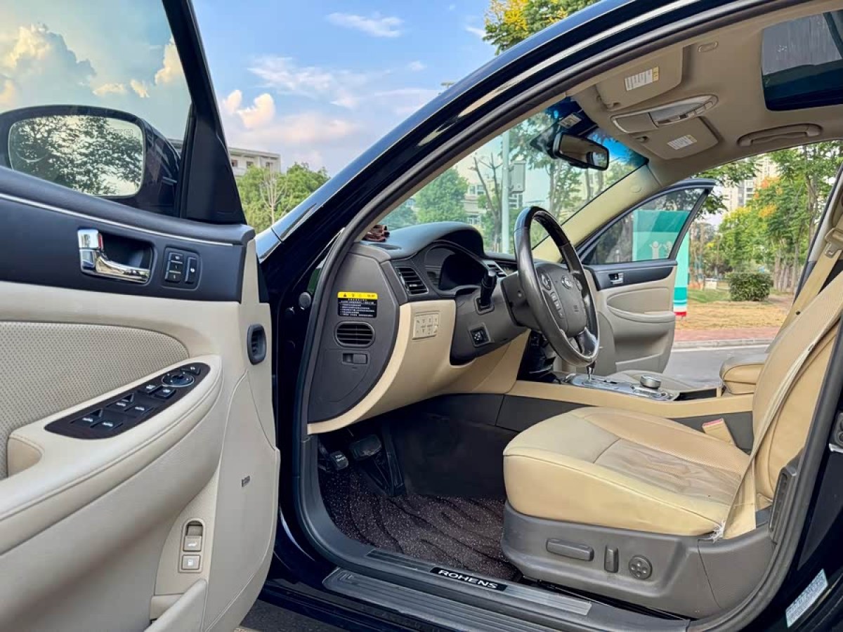 Hyundai Rohens 2010 #4 Hyundai Rohens 2010 car image #4