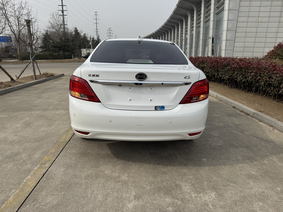 BYD e5 2018 car image #4