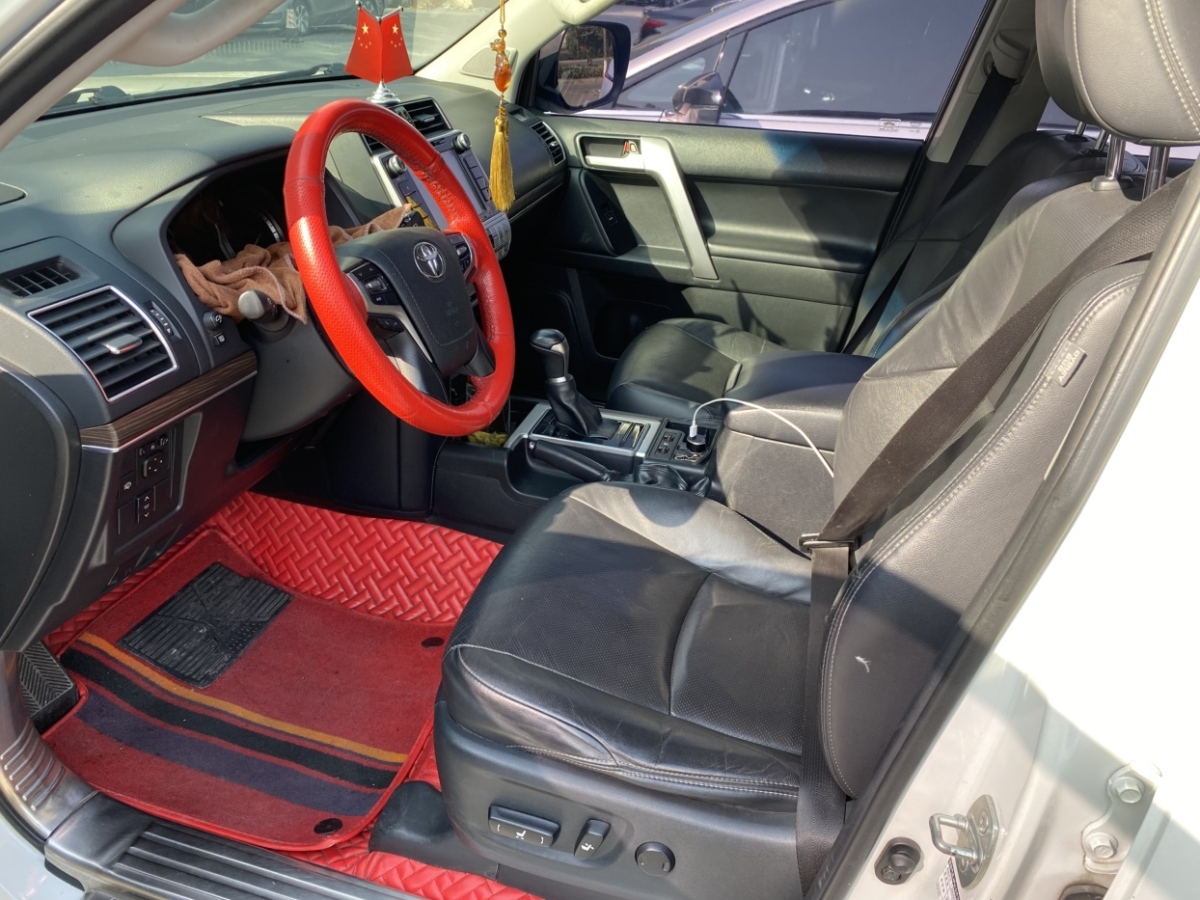 Toyota Land Cruiser Prado 2018 immagine di auto #4