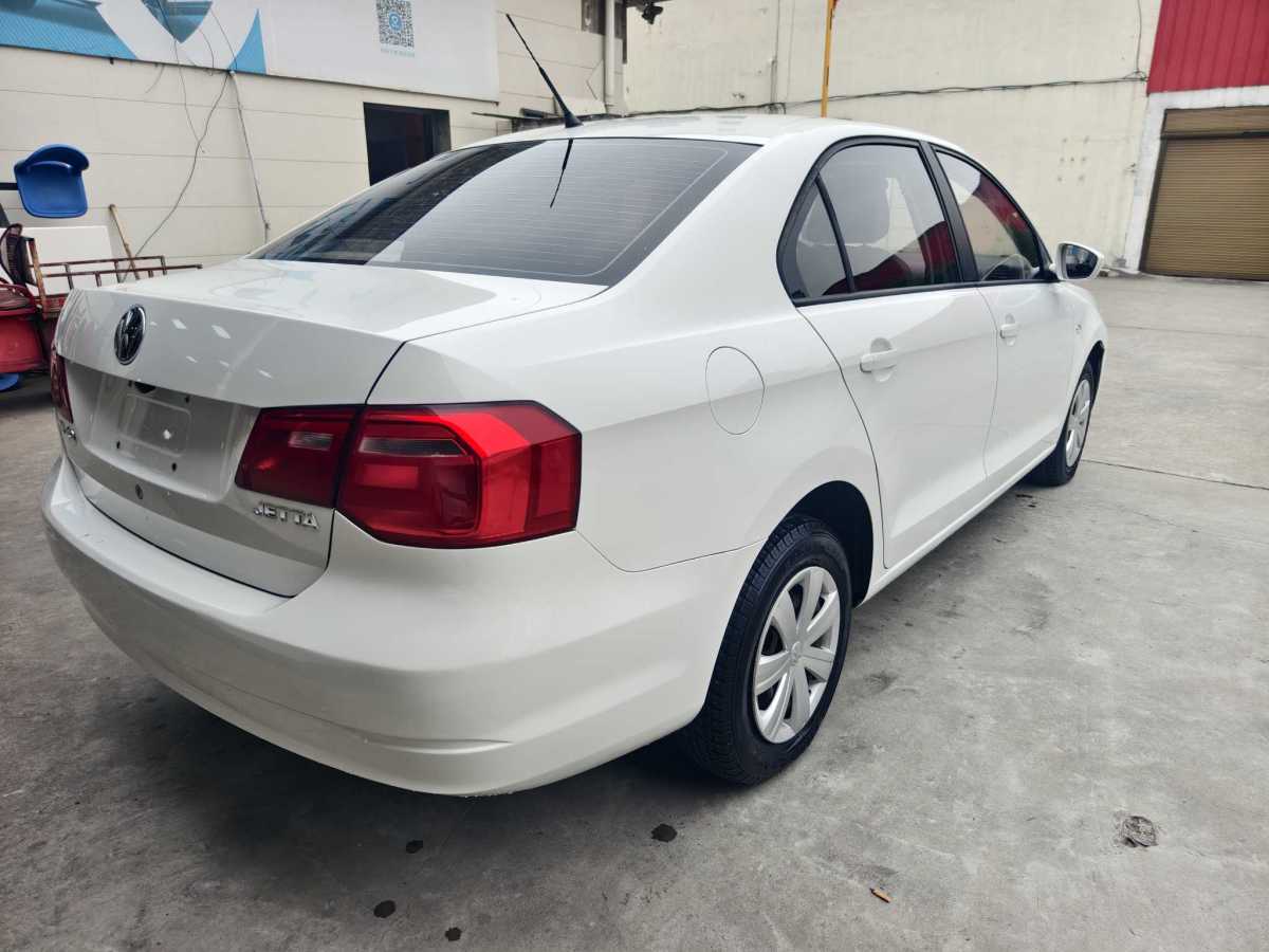 Volkswagen Jetta 2016 immagine di auto #4