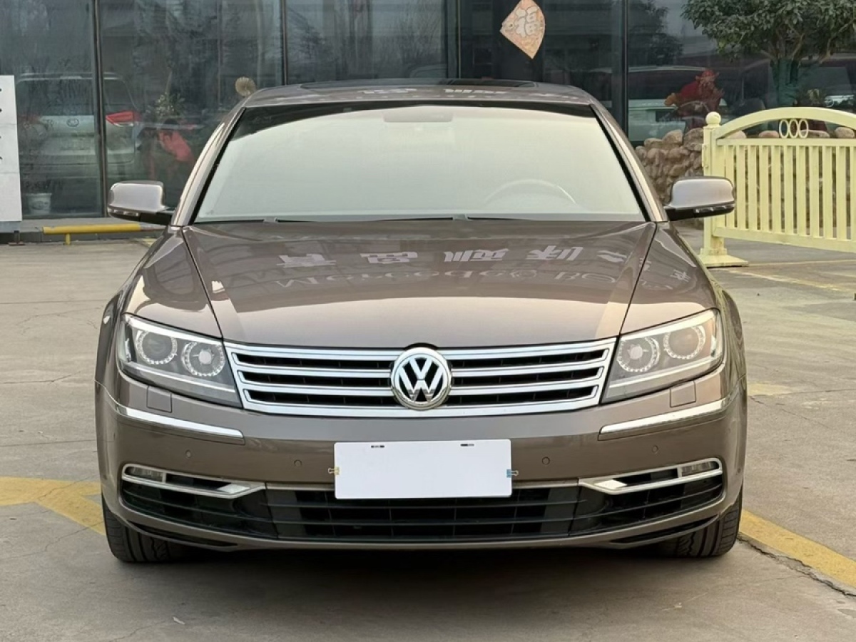 Volkswagen Pheaton 2013 immagine di auto #4