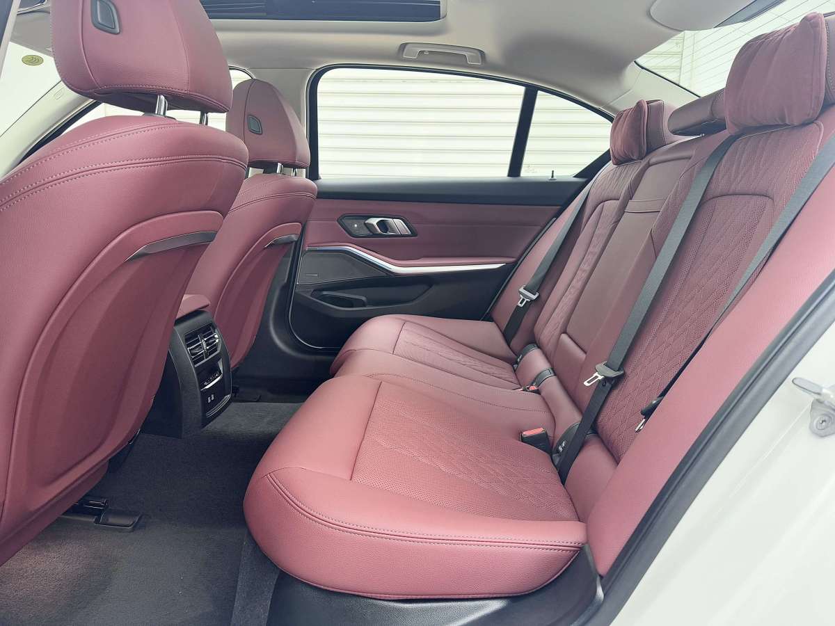 BMW i3 2024 car image #4