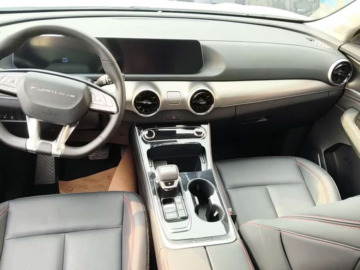 Forthing T5 EVO 2022 car image #4